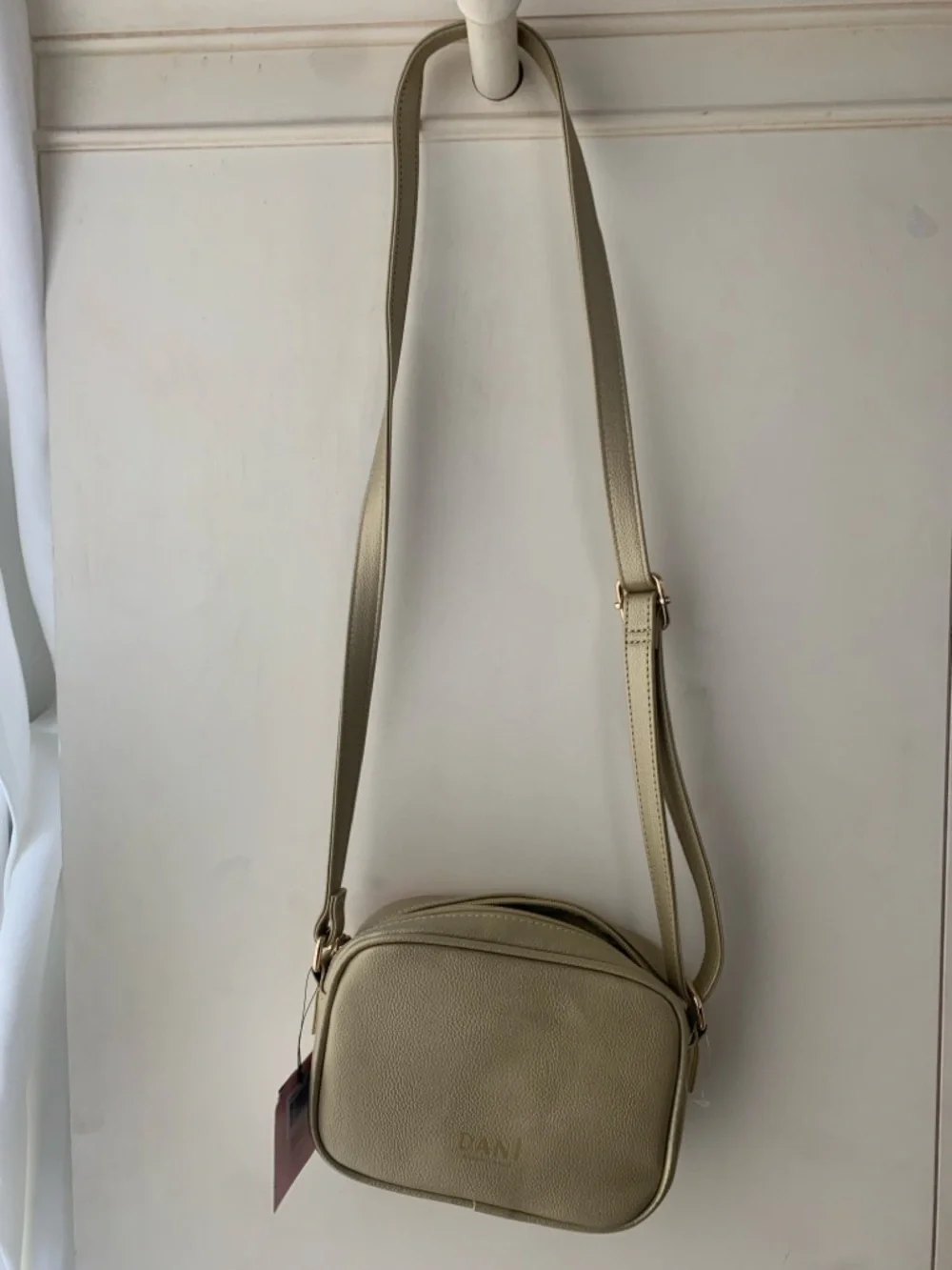 Danielle Nicole Gold Crossbody with Pink Sunset Grogu Print - Picture 3 of 3